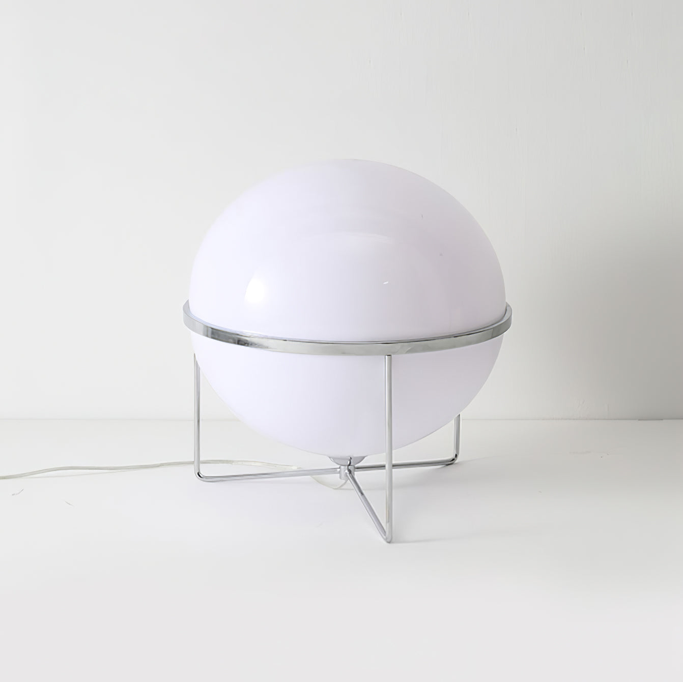 Globe Table Lamp Replica