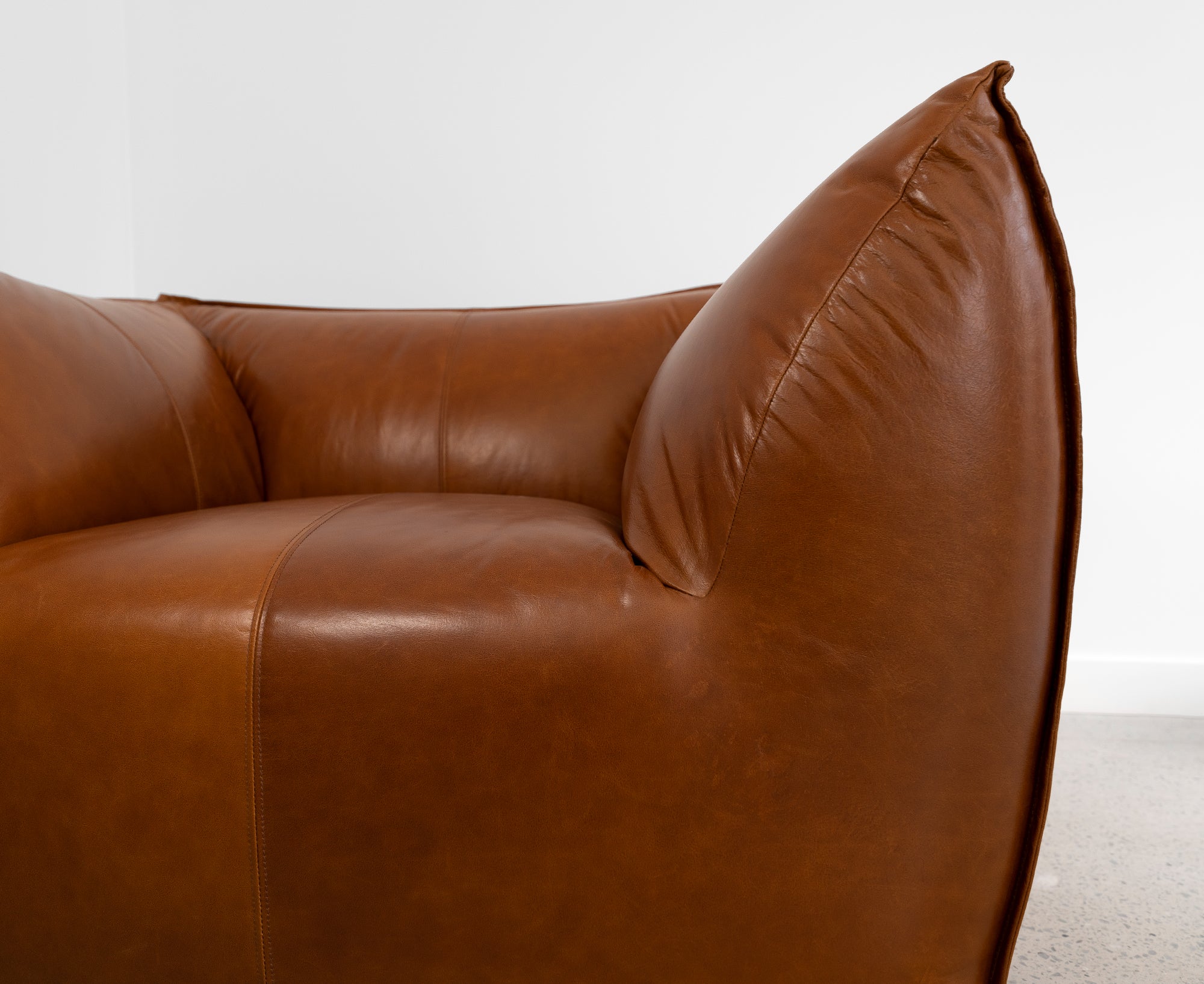 Zeppelin Armchair in Chestnut Vintage Leather