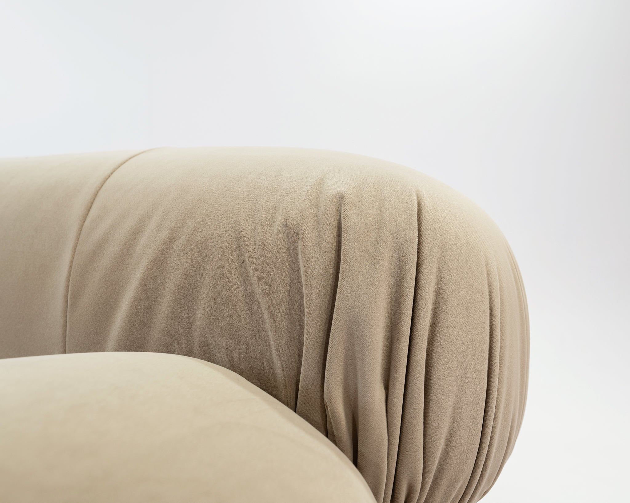 The Camaleon Replica in Taupe Velvet