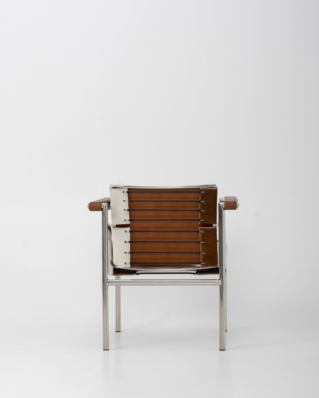 Le Minimal chair in Brown & White Cowhide