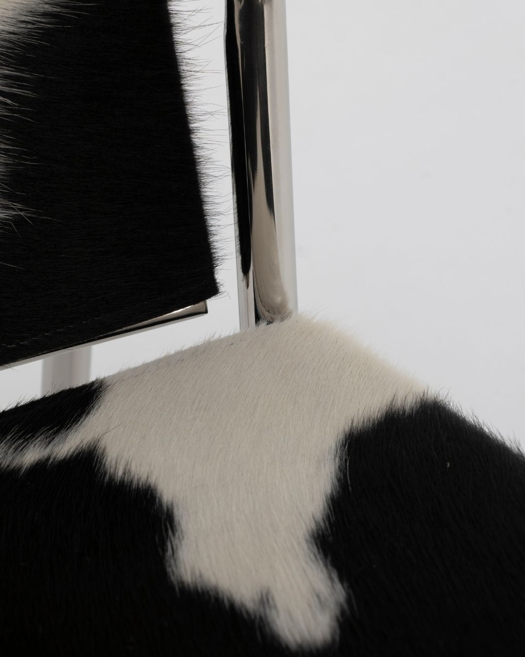 Le Minimal Chair in Black & White Cowhide