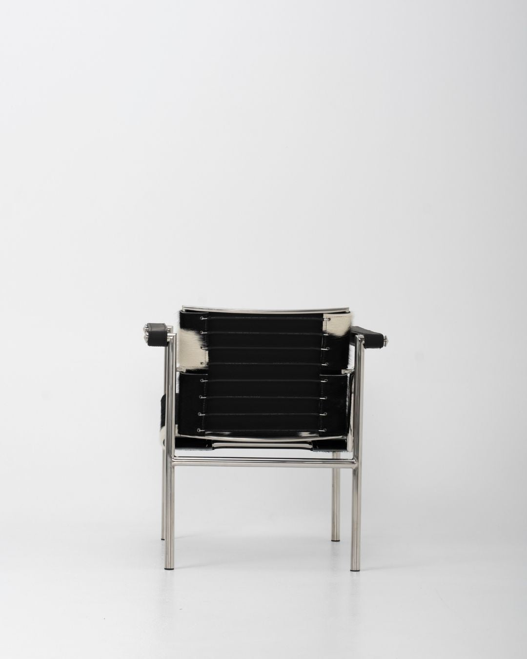 Le Minimal Chair in Black & White Cowhide